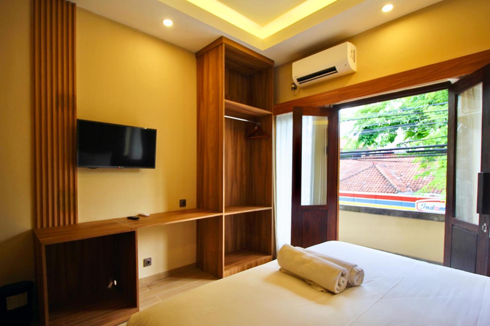 Hotel Ab Kuta By Agata 2*